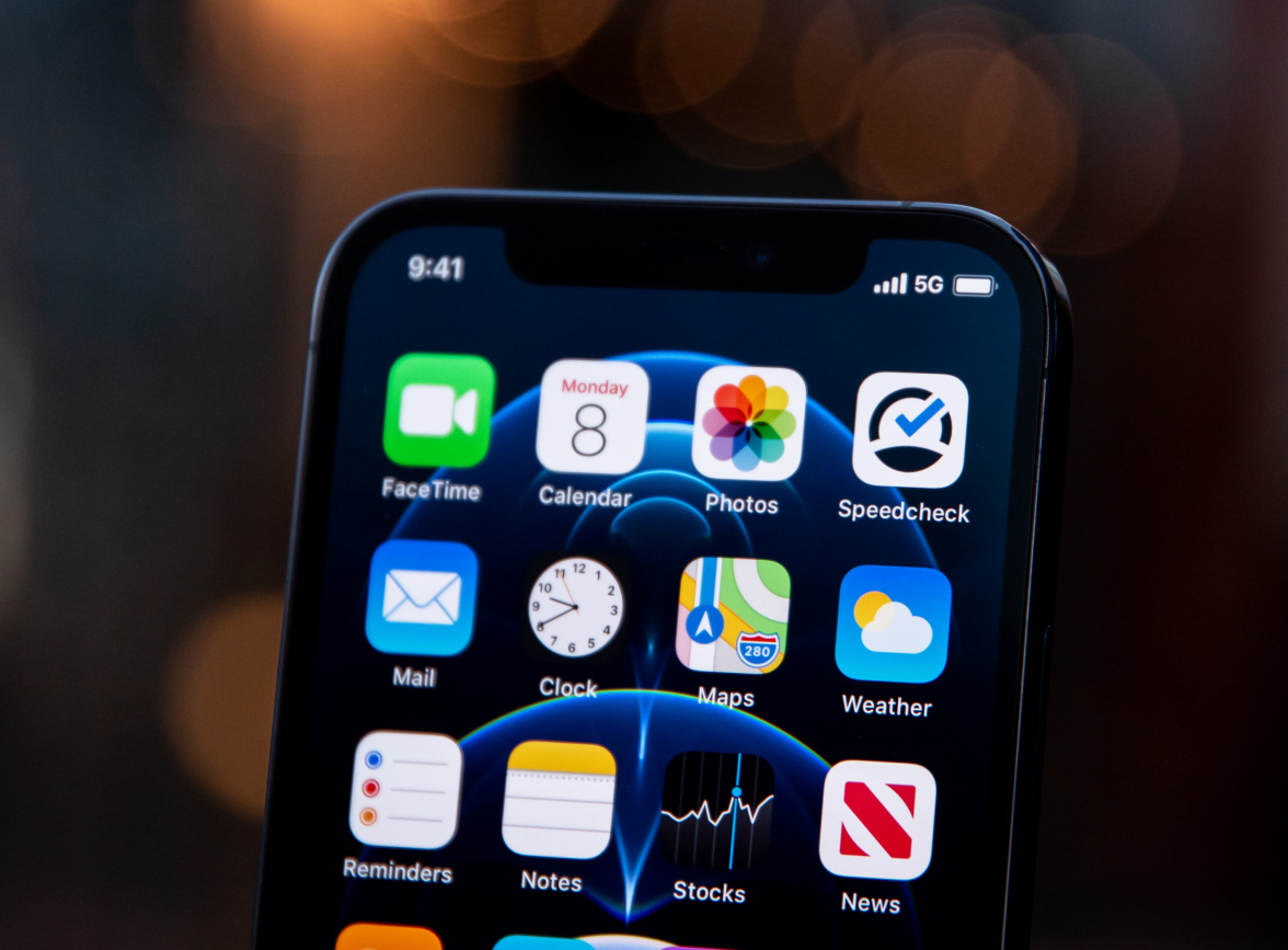 皂市镇苹果手机维修分享为什么 iPhone 12 在冬季会自动关机 