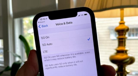 皂市镇苹果手机维修分享iPhone 12如何打开或关闭5G网络 