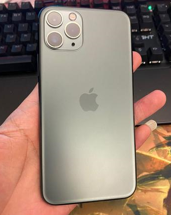 皂市镇苹果维修点分享iPhone 11 Pro黑屏小众故障解析 